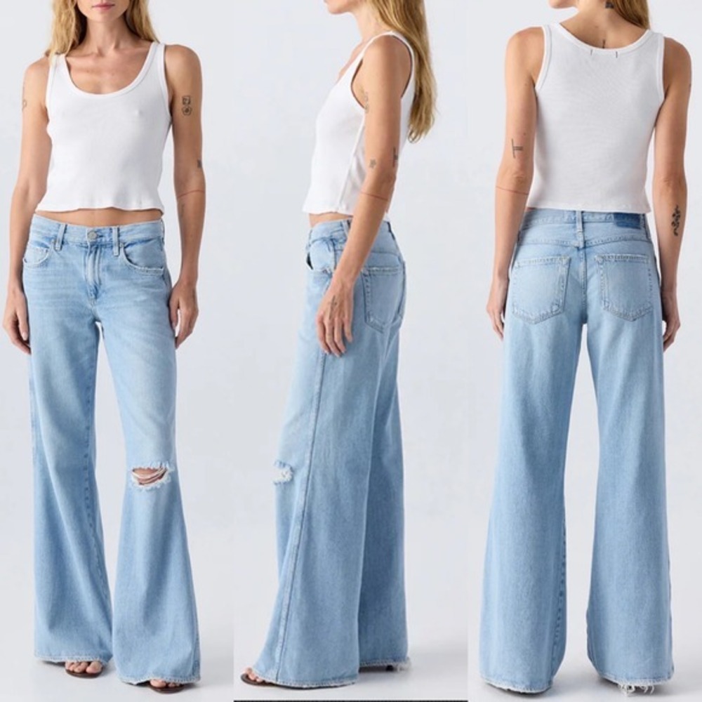 AMO Faith Flare Jeans‎ Light Wash Distressed Ripped Knee Relaxed Fit Mid Rise 23 - Picture 12 of 13